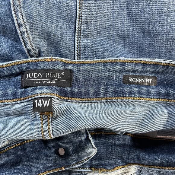 Judy Blue Jeans Womens 14W Blue Skinny Fit Distressed Plaid Patch Cuffed Red - Picture 10 of 15